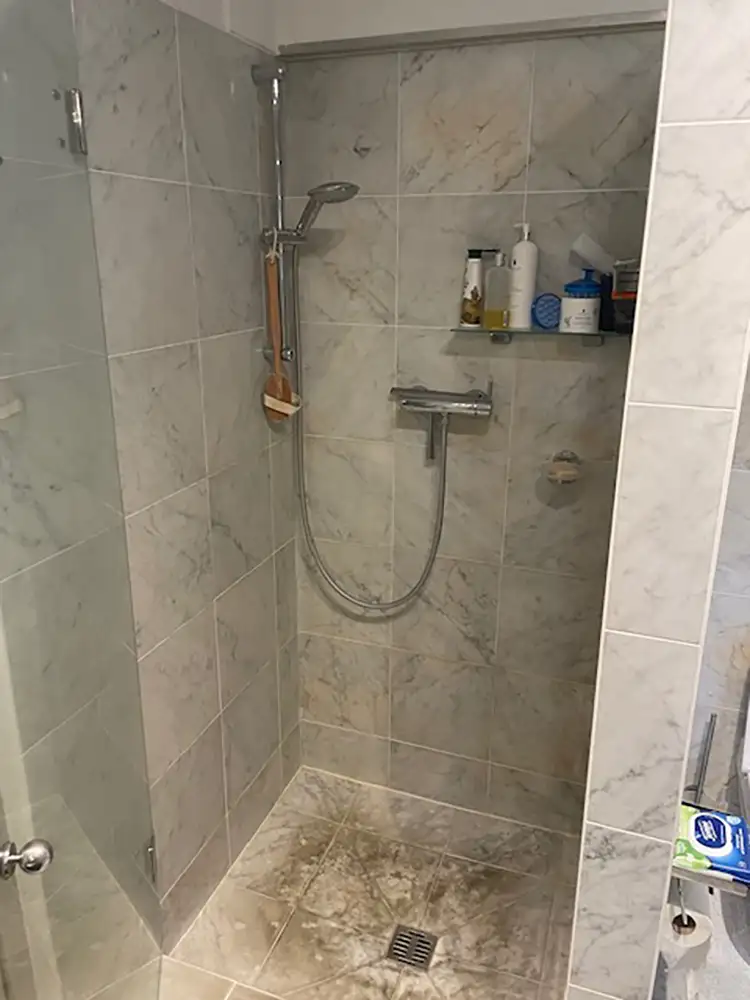 Fugenlos Dorninger Dusche Vorher